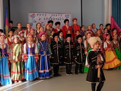 Творческая встреча народного ансамбля казачьей песни «Кубанские казаки-черноморцы» и образцового ансамбля «Казачата»